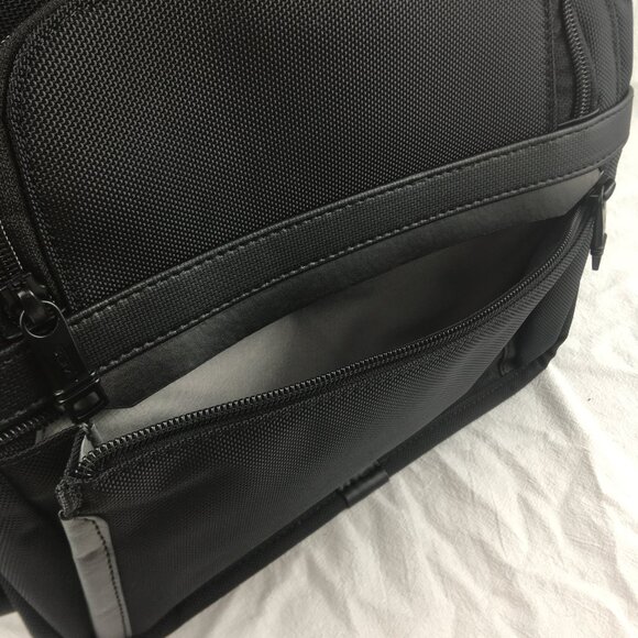 TUMI Alpha 3 T-Pass Business Class Brief Pack - Picture 8 of 16